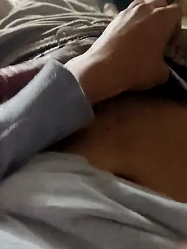 Snapshot of Juliano69xv chatting on December 17, 2025, 3:29 pm Juliano69xv online show from December 17, 2025, 3:29 pm