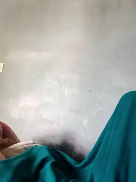 Snapshot of Juliano69xv chatting on January 8, 2026, 1:02 pm Juliano69xv online show from January 8, 2026, 1:02 pm