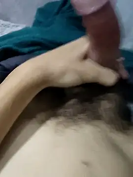 Snapshot of Juliano69xv chatting on January 15, 2026, 12:43 pm Juliano69xv online show from January 15, 2026, 12:43 pm