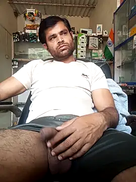 Snapshot of Priynkarani chatting on February 3, 2026, 6:40 am Priynkarani online show from February 3, 2026, 6:40 am