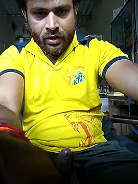 Snapshot of Priynkarani chatting on February 26, 2026, 12:48 pm Priynkarani online show from February 26, 2026, 12:48 pm