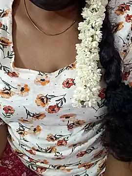 Snapshot of tamil-varshu chatting on December 3, 2024, 7:00 pm tamil-varshu online show from December 3, 2024, 7:00 pm