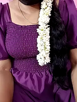 Snapshot of tamil-varshu chatting on December 6, 2024, 2:28 pm tamil-varshu online show from December 6, 2024, 2:28 pm