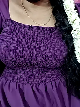 Snapshot of tamil-varshu chatting on December 15, 2024, 6:48 pm tamil-varshu online show from December 15, 2024, 6:48 pm