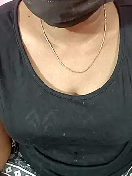 Snapshot of tamil-varshu chatting on February 9, 2025, 4:29 pm tamil-varshu online show from February 9, 2025, 4:29 pm