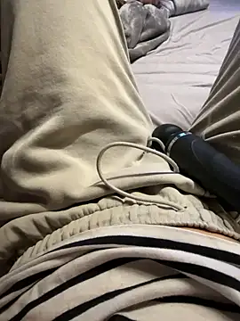 Ana-05 online show from October 29, 2025, 7:04 pm