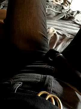 Ana-05 online show from October 31, 2025, 1:34 pm