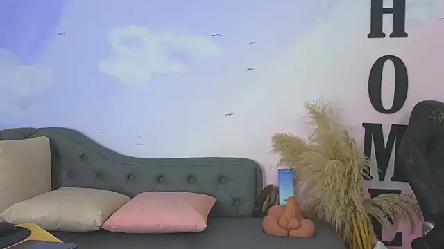 carolayrosse online show from December 17, 2025, 5:02 am