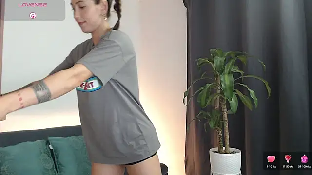 Snapshot of Susana_Rios11 chatting on November 7, 2025, 7:14 pm Susana Rios11 online show from November 7, 2025, 7:14 pm