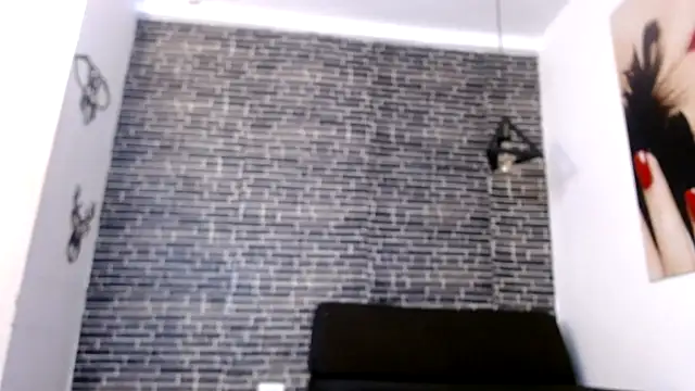 Amanda whitee online show from December 16, 2024, 12:06 pm