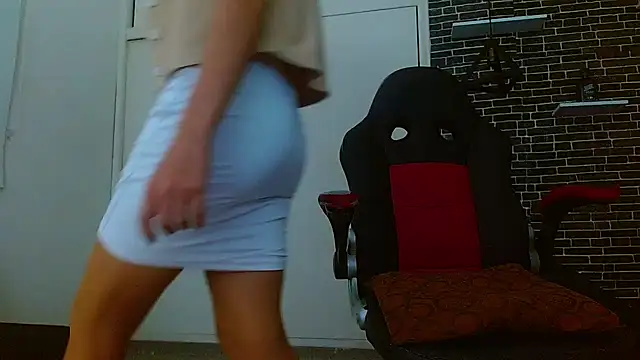 Amanda whitee online show from February 13, 2025, 12:11 pm