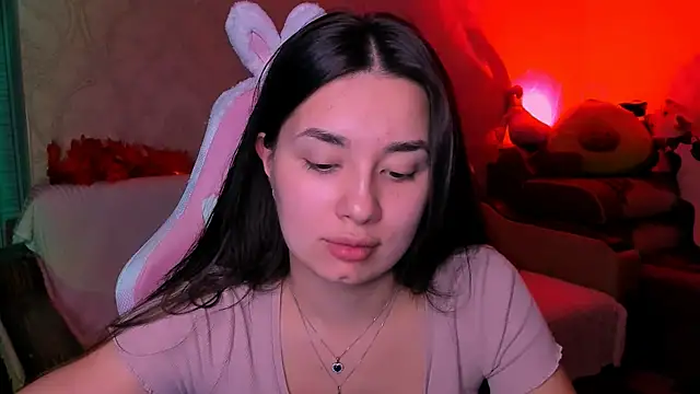 Snapshot of Swee_Alicee chatting on November 1, 2025, 8:33 pm Swee Alicee online show from November 1, 2025, 8:33 pm