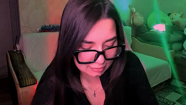 Snapshot of Swee_Alicee chatting on January 12, 2026, 6:46 pm Swee Alicee online show from January 12, 2026, 6:46 pm