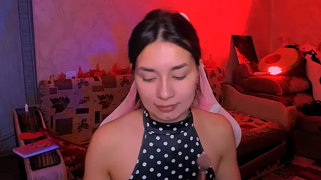 Snapshot of Swee_Alicee chatting on May 17, 2026, 12:56 pm Swee Alicee online show from May 17, 2026, 12:56 pm