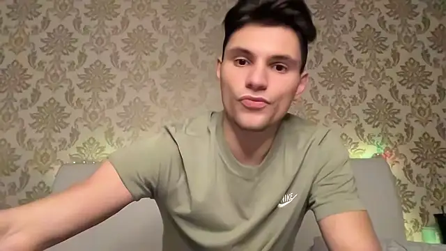 denlover1 online show from January 30, 2025, 4:34 pm