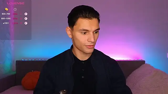 denlover1 online show from November 7, 2025, 7:30 am