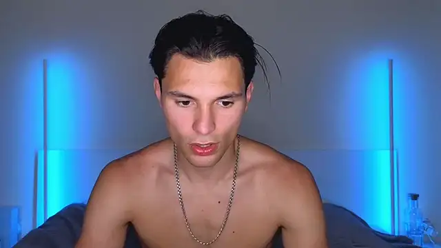 denlover1 online show from May 31, 2026, 4:47 pm