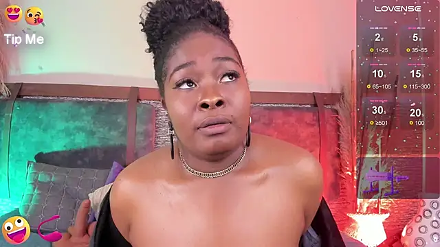 zoe 23  online show from February 1, 2025, 4:11 pm