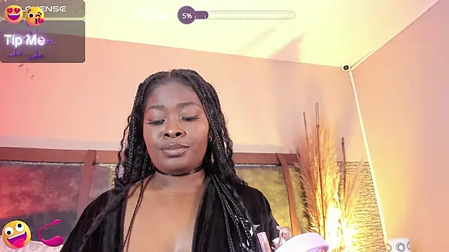 zoe 23  online show from February 26, 2025, 2:25 pm