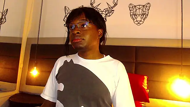 Snapshot of candy_lovee69 chatting on February 20, 2025, 10:26 pm candy lovee69 online show from February 20, 2025, 10:26 pm