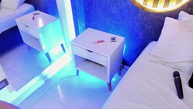 Snapshot of miss10_antonella chatting on February 6, 2025, 8:45 pm miss10 antonella online show from February 6, 2025, 8:45 pm