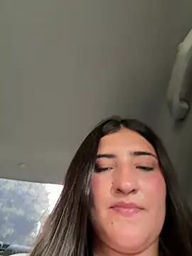 AhriCutte online show from February 6, 2025, 9:17 pm