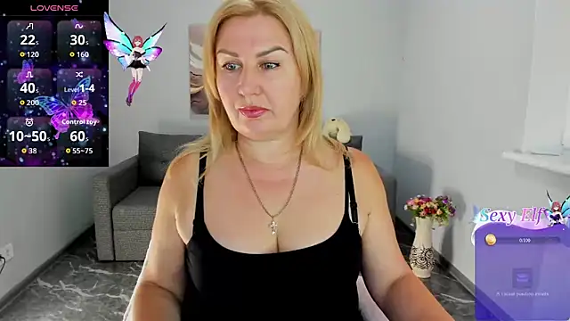 Lili Crossi online show from June 29, 2026, 6:19 am