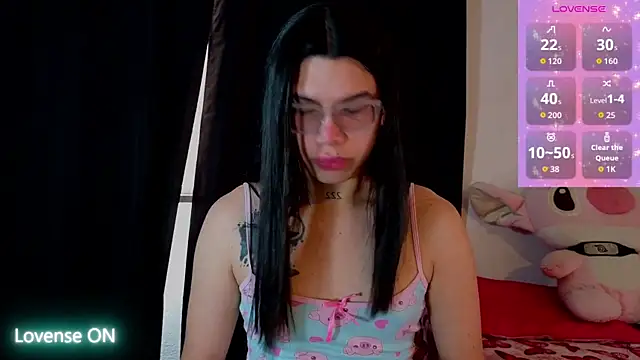 Snapshot of Samantha_Rusell chatting on July 15, 2026, 8:14 pm Samantha Rusell online show from July 15, 2026, 8:14 pm