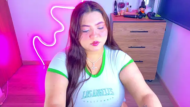 Rebeca charme21 online show from September 9, 2025, 8:25 am