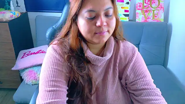 Snapshot of Rebeca_charme21 chatting on February 3, 2026, 11:15 am Rebeca charme21 online show from February 3, 2026, 11:15 am