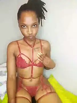 Snapshot of FreakySag_8888 chatting on December 13, 2024, 4:11 am FreakySag 8888 online show from December 13, 2024, 4:11 am