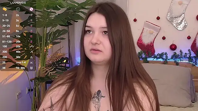 Snapshot of Alice_Walters chatting on January 8, 2025, 6:52 pm Alice Walters online show from January 8, 2025, 6:52 pm