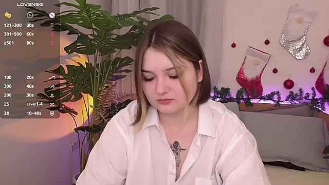Snapshot of Alice_Walters chatting on January 13, 2025, 3:26 pm Alice Walters online show from January 13, 2025, 3:26 pm