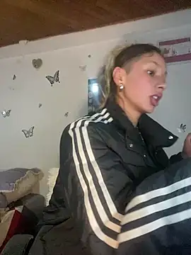 Andi9  online show from February 6, 2025, 2:00 am