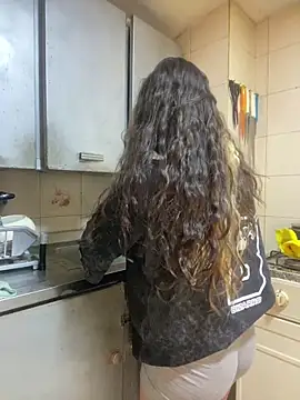 Andi9  online show from March 4, 2025, 3:00 am