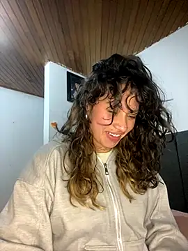 Andi9  online show from October 16, 2025, 3:18 am