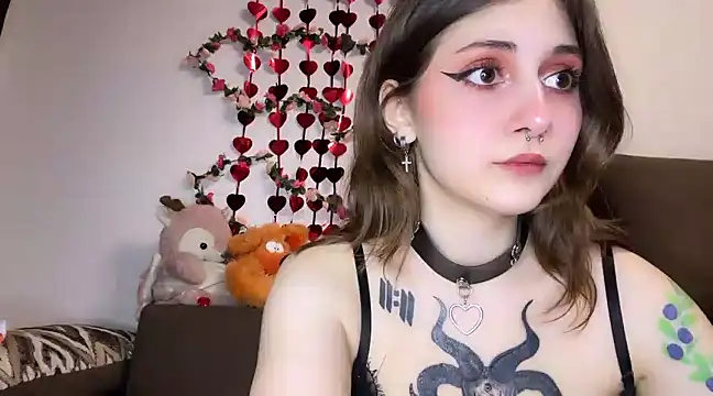 Snapshot of _Devill_Baby chatting on February 28, 2025, 8:39 pm Devill Baby online show from February 28, 2025, 8:39 pm