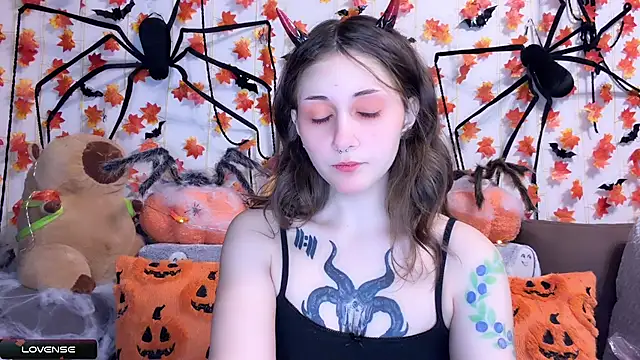 Snapshot of _Devill_Baby chatting on November 3, 2025, 4:19 pm Devill Baby online show from November 3, 2025, 4:19 pm