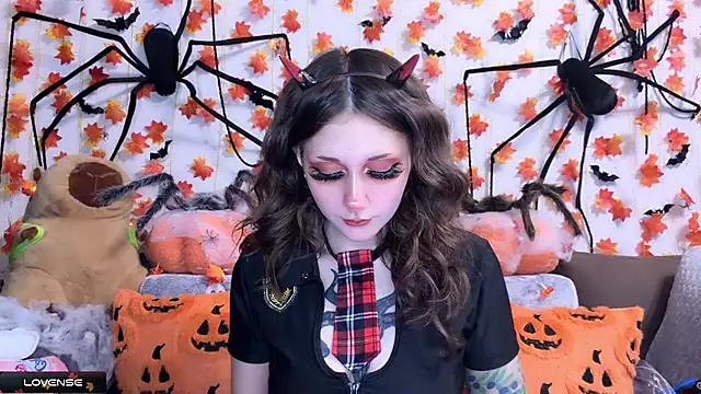 Snapshot of _Devill_Baby chatting on November 8, 2025, 5:23 pm Devill Baby online show from November 8, 2025, 5:23 pm