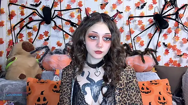 Snapshot of _Devill_Baby chatting on November 28, 2025, 6:10 pm Devill Baby online show from November 28, 2025, 6:10 pm