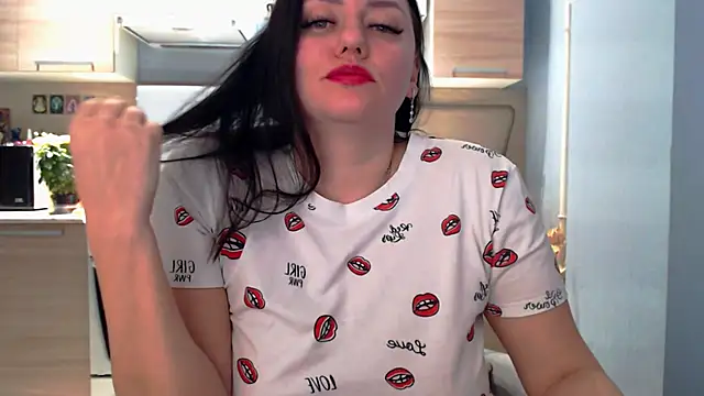 Snapshot of Sophy__soft chatting on February 25, 2025, 6:42 pm Sophy soft online show from February 25, 2025, 6:42 pm