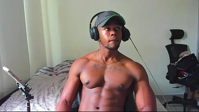 Snapshot of AdonisKnight chatting on September 30, 2025, 5:07 pm AdonisKnight online show from September 30, 2025, 5:07 pm