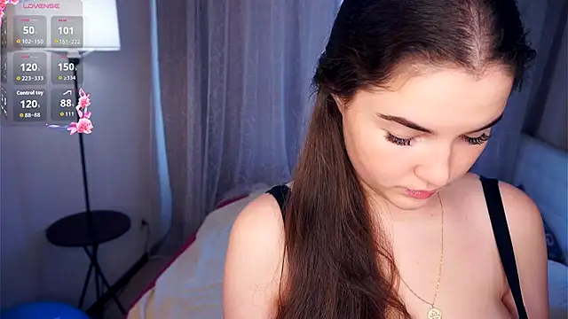 CathrynDail online show from September 9, 2025, 7:08 am