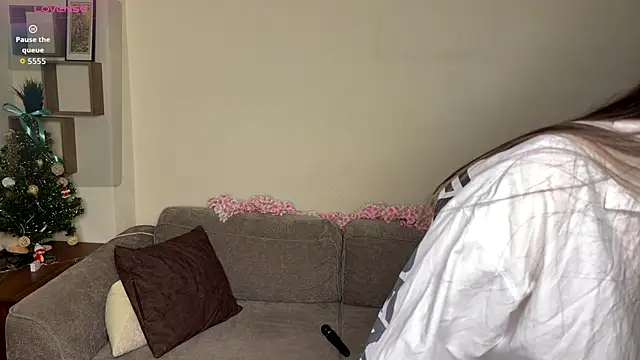 Snapshot of CathrynDail chatting on April 9, 2026, 6:13 am CathrynDail online show from April 9, 2026, 6:13 am