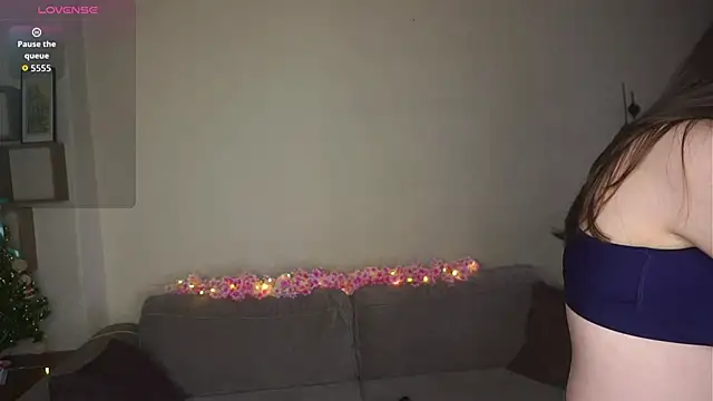 Snapshot of CathrynDail chatting on April 11, 2026, 6:07 am CathrynDail online show from April 11, 2026, 6:07 am