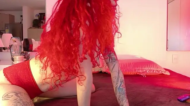 Borbala Iggy online show from October 25, 2025, 10:26 pm