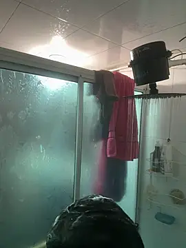 Anily Lovely online show from April 13, 2026, 10:59 pm