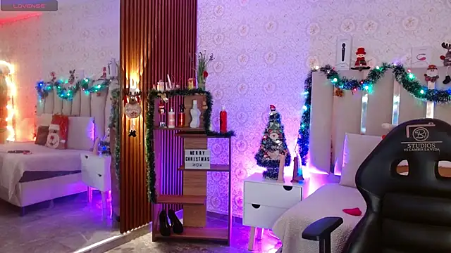 Daphnne tay online show from November 29, 2025, 3:42 am