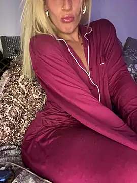 Barbie 26 online show from December 13, 2025, 10:15 pm