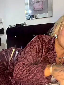 Barbie 26 online show from December 14, 2025, 4:01 pm